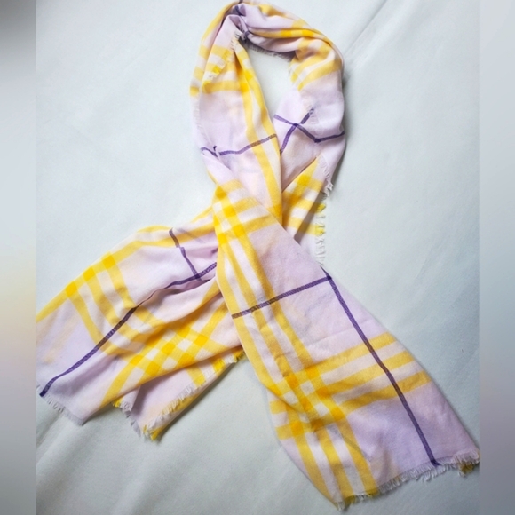 NWT$490 BURBERRY Giant Check Pattern Fringed Trim Wool Scarf - Picture 10 of 11